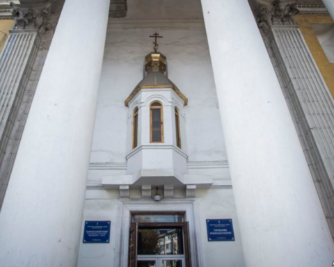 СВЯТОТАТСТВО І ВАНДАЛІЗМ ПРОТИ ДОМУ ГОСПОДНЬОГО.