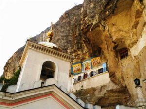  Кримська Лавра: на межі двох світів