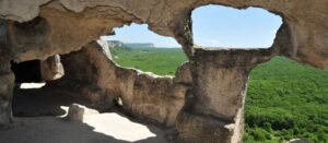 КОНВЕНЦІЯ ПРО ОХОРОНУ ВСЕСВІТНЬОЇ КУЛЬТУРНОЇ ТА ПРИРОДНОЇ СПАДЩИНИ ЯК ІНСТРУМЕНТ ЗАХИСТУ ПАМ’ЯТОК В ОКУПОВАНОМУ КРИМУ