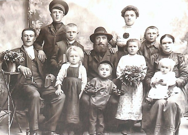 Russian family, descendants of Russian immigrants to the Crimea of ​​the XVIII century, in the village