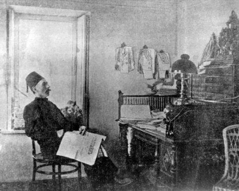 I. Gasprinsky at work in the office. 1910 Photo - from the funds of the Museum of Ismail Gasprinsky