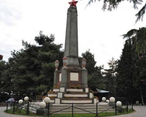 Утворення Республіки Тавриди