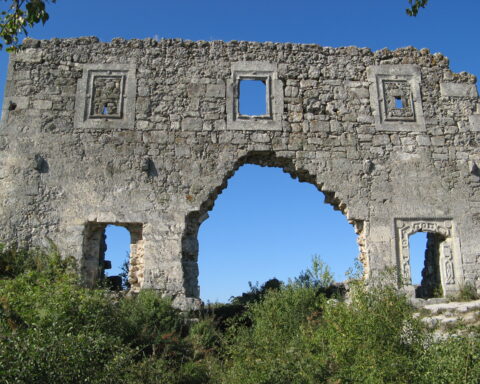 Руїни, за якими сумують караїми