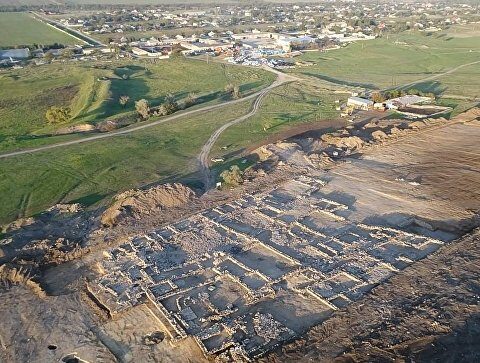 Манітра. «Макітра». «Руська».