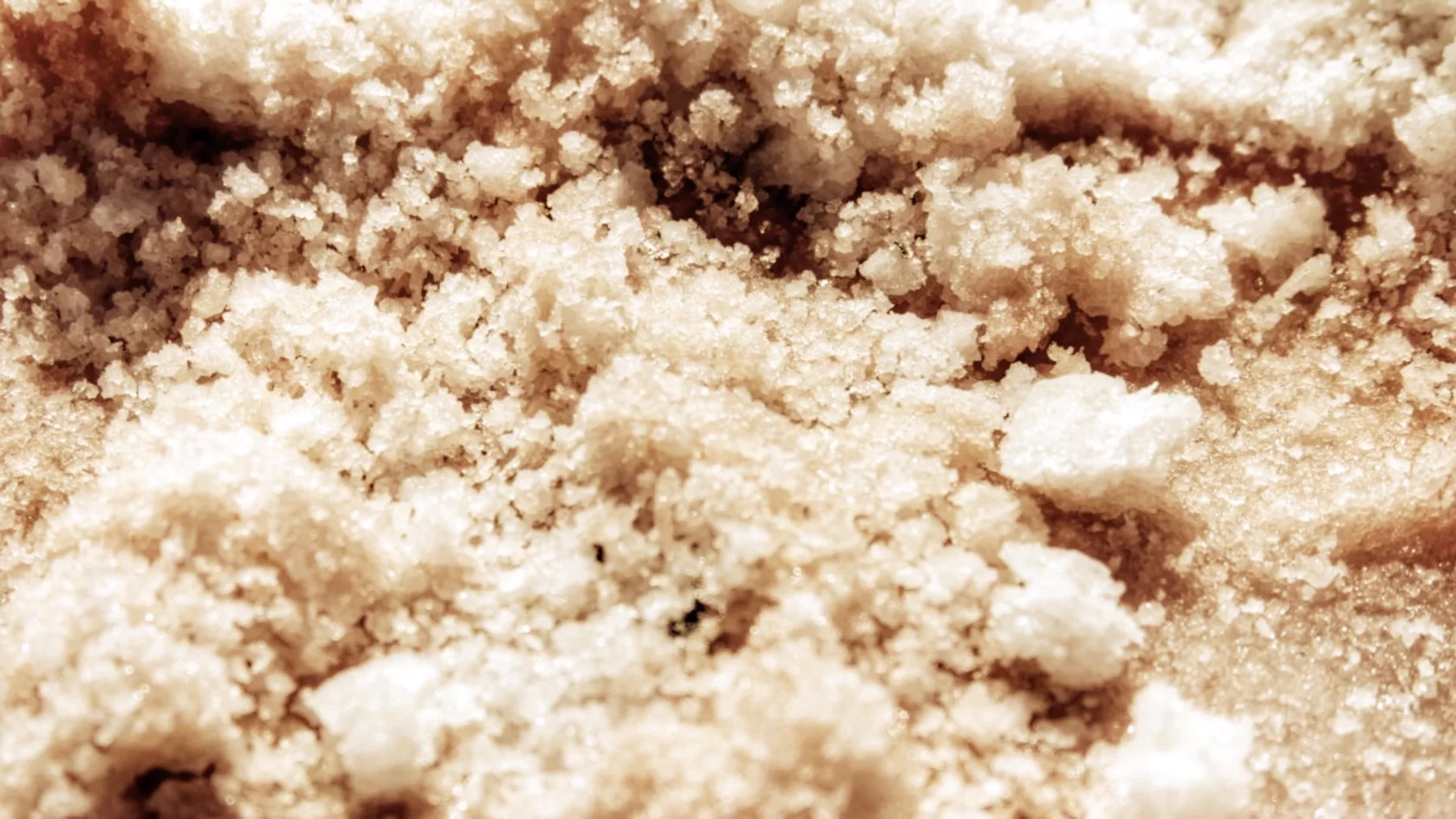 Отрута, без якої неможливе життя: історія кримської солі